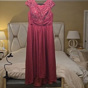 JJs House Mulberry Color Dress with Embroidered Details Very Elegant Size 12